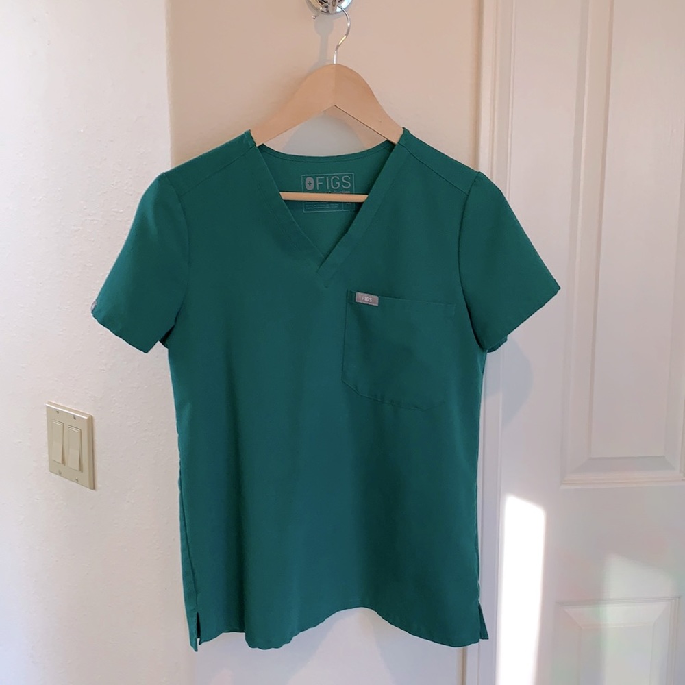 Figs one pocket scrub top